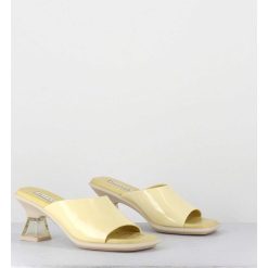 New Garrice Mules En Cuir Vernis Beige Talon Plexi - Synthia Beige Sandals