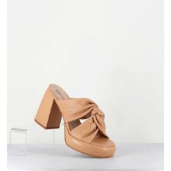 Online Garrice Mules A Plateforme En Cuir Souple Beige - Auri Cloe Biscotto