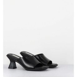 Online Garrice Mules En Cuir Noir Talon Plexi - Synthia Black Sandals