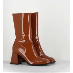 New Garrice Boots A Talon 70S En Cuir Vernis Marron Orange - Ya2240 Cuoio